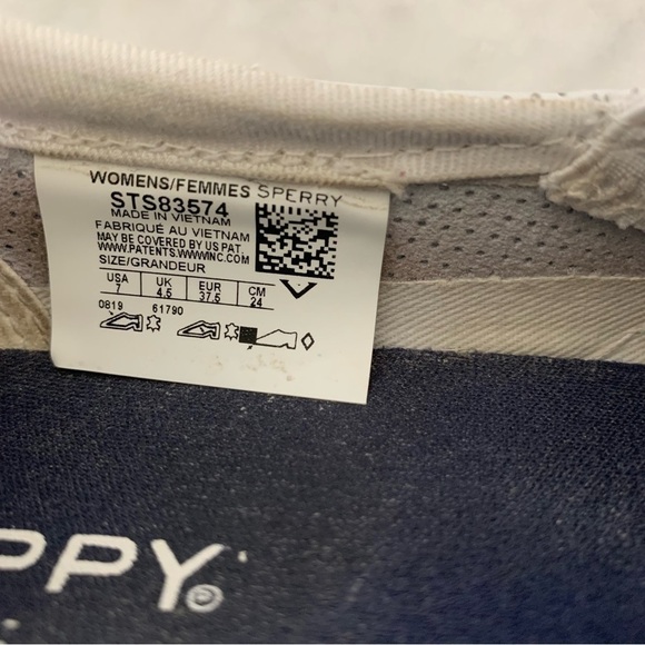 Sperry Seaside Perforated Leather
White Sneakers 7 - Picture 9 of 13